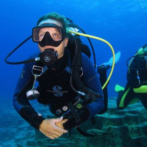 ines bergstraesser diving in tenerife